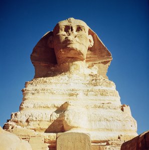 Le Sphinx, datant du règne du roi Khéphren, Ancien Empire, 2600-2500 av. J.-C.